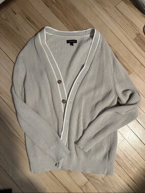 RW&CO. Cream Ribbed Knit Sweater